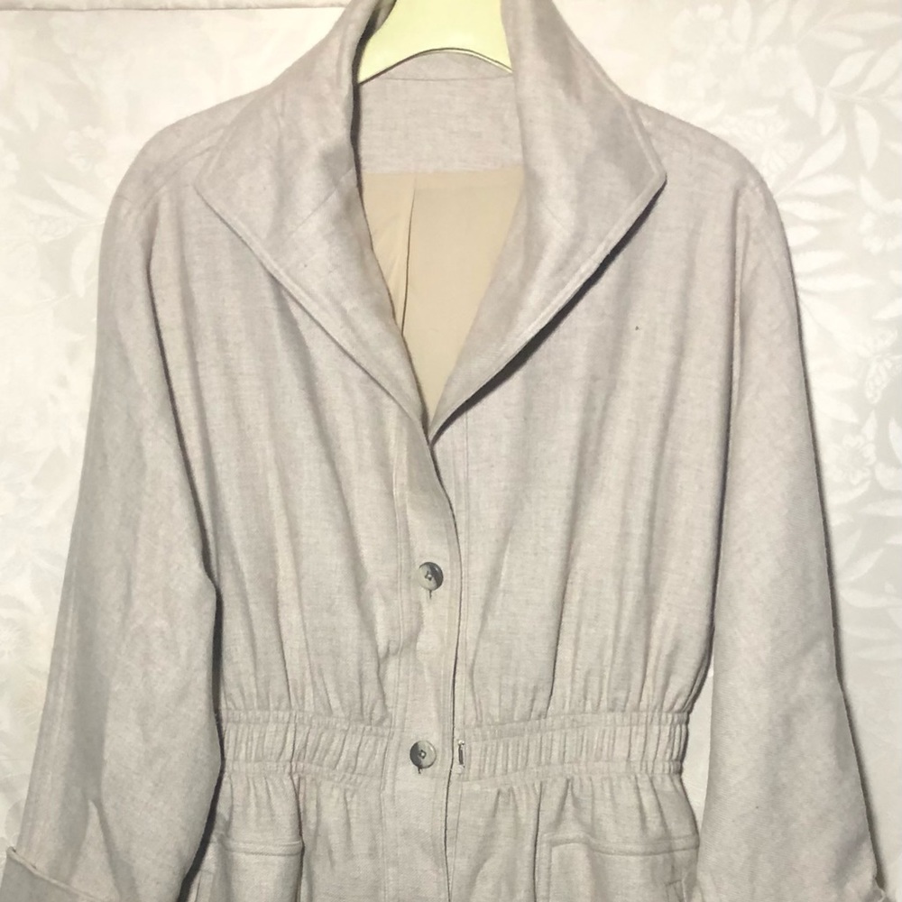 Vtg beige dress coat size M